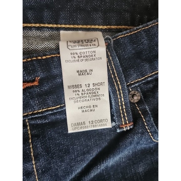 Signature Levis Jeans Womens Size 12 Short Low Rise Boot Cut Stretch Whiskered - Picture 6 of 9